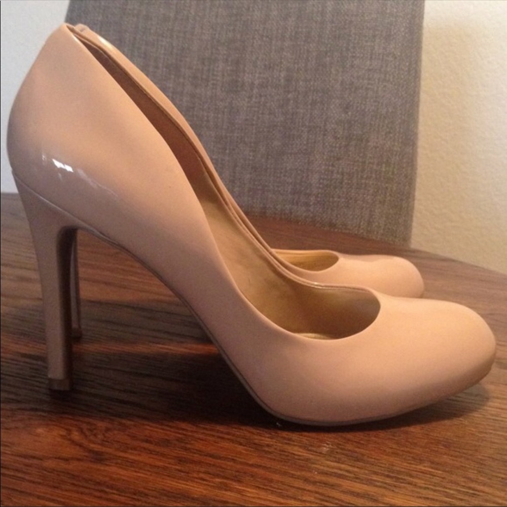 Jessica Simpson roundtoe pump -Sz. 6.5 Never worn